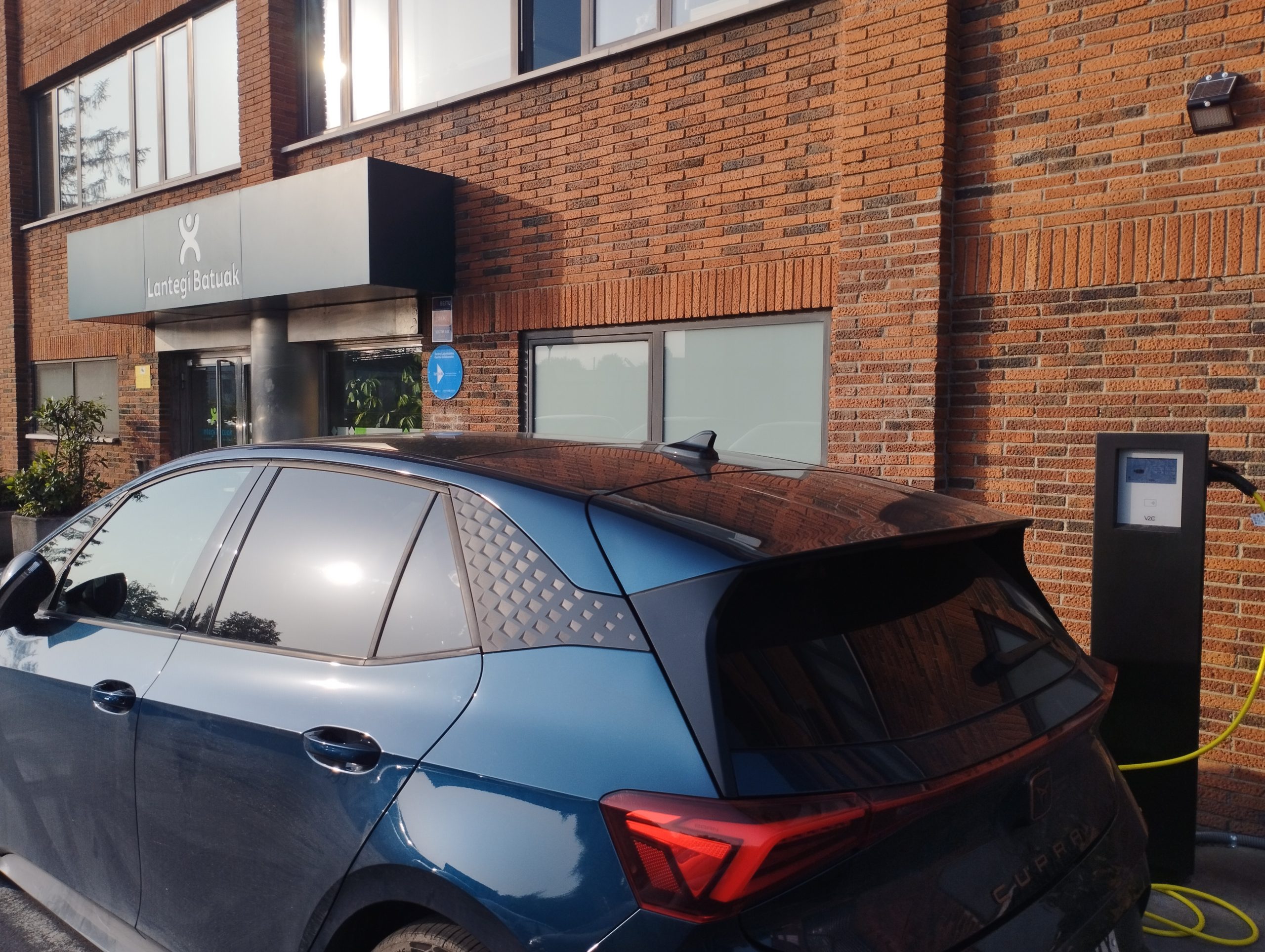 Carga de Coche eléctrico