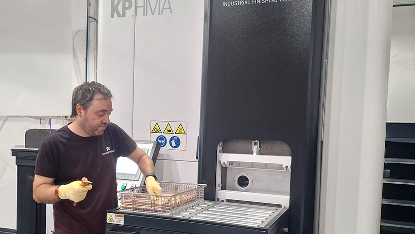 máquina de lavado de piezas metálicas con alcohol modificado lavado al vacío sostenible